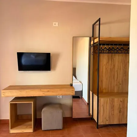מלון Palmanova Mardok 3*