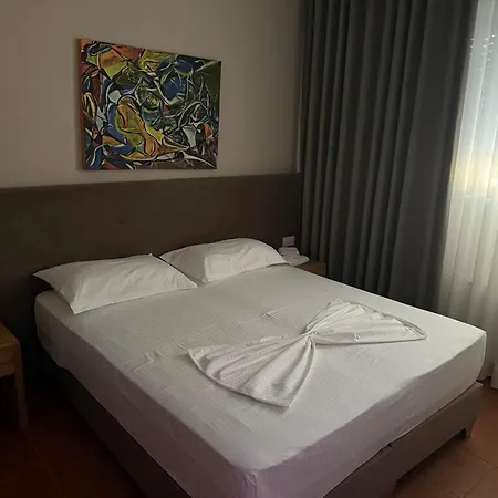 מלון Palmanova Mardok 3*