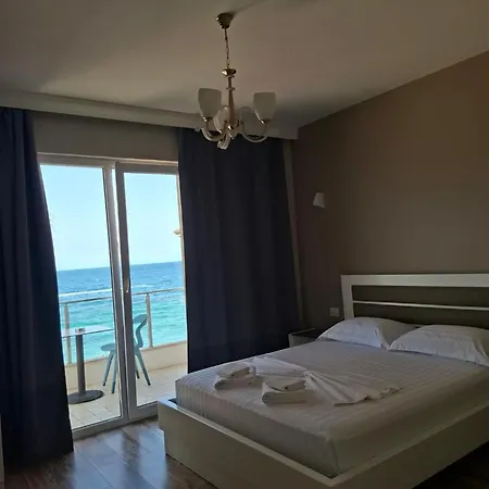 מלון Palmanova Mardok 3*