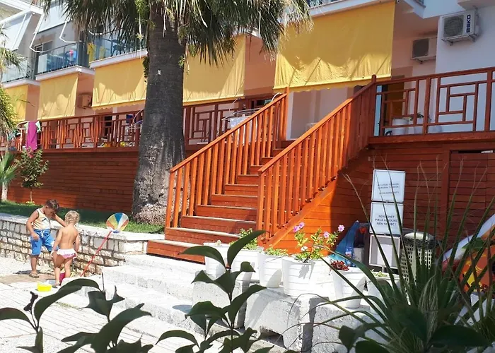 Hotel Palmanova Mardok Kanine